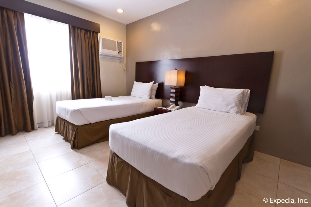 Alpa City Suites Hotel Cebu Exterior photo